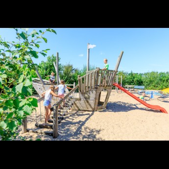 Speeltuin Tempelhof 2.jpg
